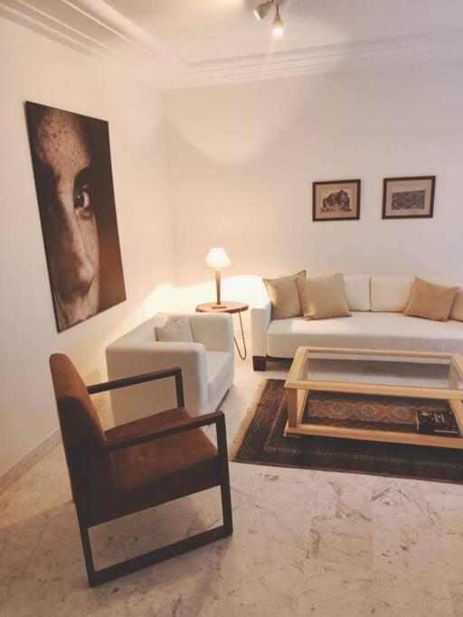 Tres Bel Appartement Idealement Place Ла-Марса Экстерьер фото
